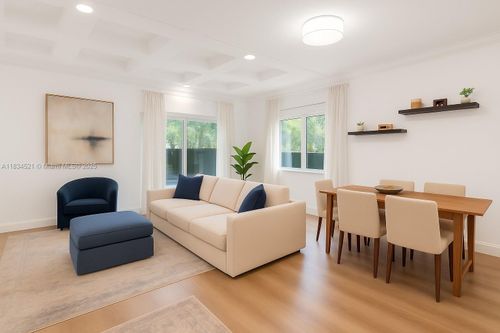 11647-11647 Ne 18th Dr, North Miami, FL, 33181-3201 | Card Image