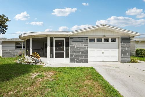2049 Maureen Dr, HOLIDAY, FL, 34690-4130 | Card Image