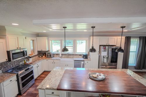 137 Hawkins Rd, Westmoreland, TN, 37186-2563 | Card Image