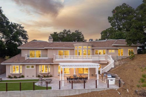 21668 Toll Gate Rd, Saratoga, CA, 95070-5752 | Card Image
