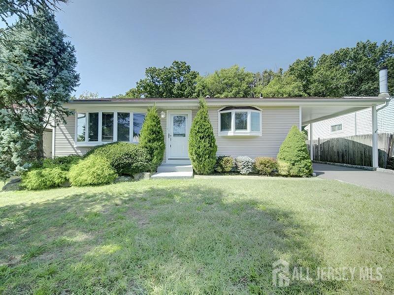 Kendall Dr, Parlin, NJ 08859