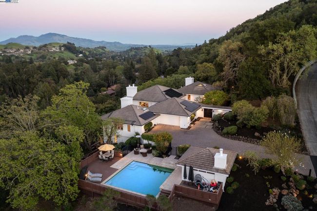 11 Leslyn Ln, House other with 5 bedrooms, 6 bathrooms and 2 parking in Lafayette CA | Image 57