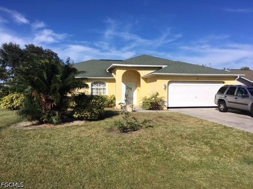 911 Se 31st St, Cape Coral, FL, 33904-2935 | Card Image