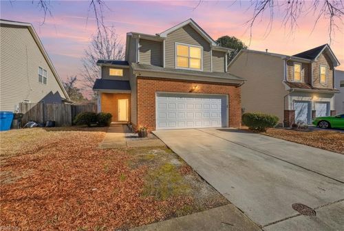 1892 Kempsville Crossing Ln, Virginia Beach, VA, 23464-6935 | Card Image