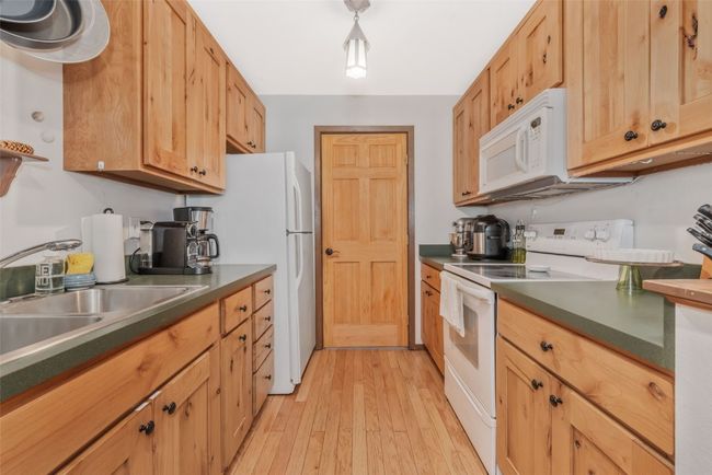 UNIT-102 - 2617 Burgess Creek Rd, Townhouse with 2 bedrooms, 3 bathrooms and null parking in Steamboat Springs CO | Image 12