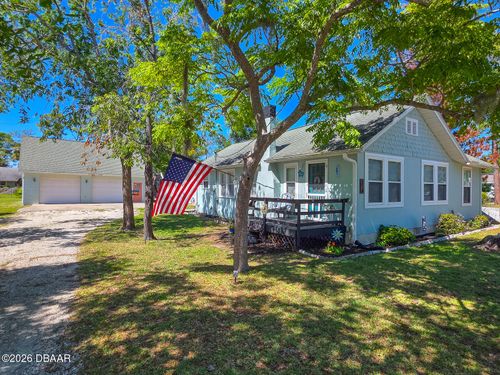 121 E Palm Way, Edgewater, FL, 32132 | Card Image