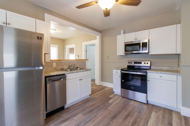 1020 E 10 Th St, House other with 2 bedrooms, 1 bathrooms and null parking in Anderson IN | Image 6