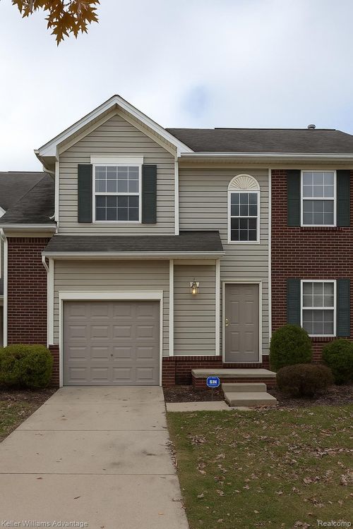 233 Tucker St, Pontiac, MI, 48341-1076 | Card Image