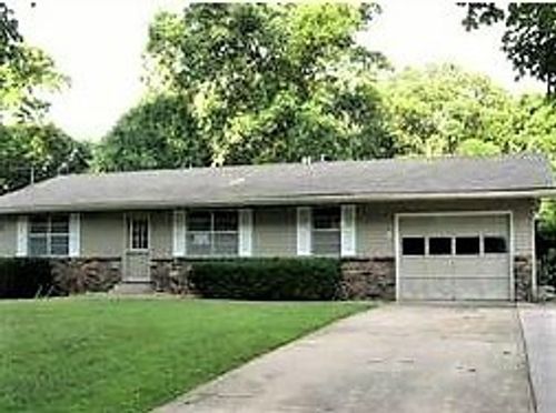 2 Lancaster Dr, Bella Vista, AR, 72715-5398 | Card Image