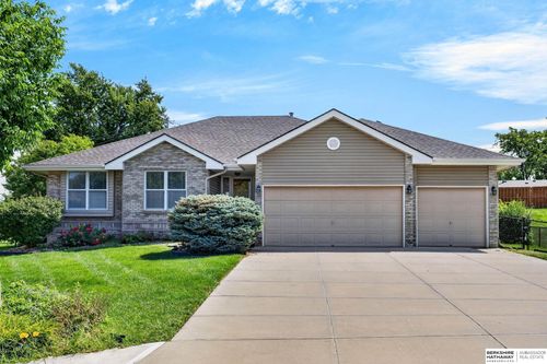 9102 S Glenview Drive, La Vista, NE, 68128 | Card Image