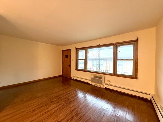 APT-2B - 18350 Torrence Ave, Condo with 1 bedrooms, 1 bathrooms and 1 parking in Lansing IL | Image 5