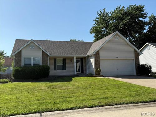 432 Chelsea Way Dr, Saint Charles, MO, 63304-1054 | Card Image
