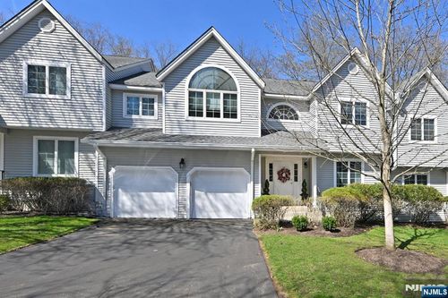 15 Drake Dr, Hillsdale, NJ, 07642-2454 | Card Image