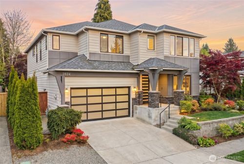2824 Park Ave N, Renton, WA, 98056-2109 | Card Image