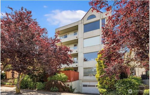 101-1613 California Ave Sw, Seattle, WA, 98116-1659 | Card Image
