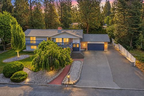 2113 S Vera Crest Dr, Spokane Valley, WA, 99037-9079 | Card Image
