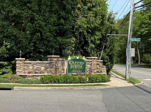 120-120 Kettles Ln, Medford, NY, 11763-1561 | Card Image