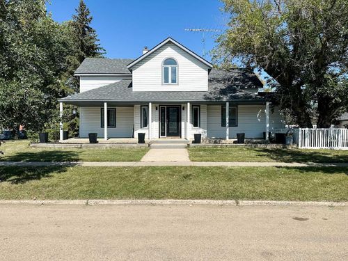 4901 54 Street, Stettler, AB, T0C2L0 | Card Image