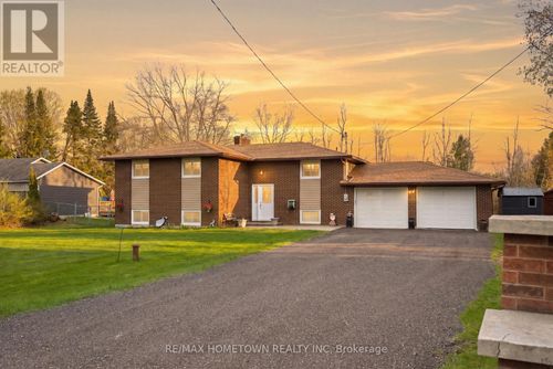 1223 Eleanor Fulford Cres, Elizabethtown, ON, K6V7E2 | Card Image