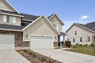 722 S 240 S W, Home with 3 bedrooms, 2 bathrooms and 2 parking in American Fork UT | Image 3