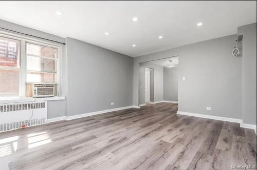 apt-1c-3965 51st St, Woodside, NY, 11377-3125 | Card Image