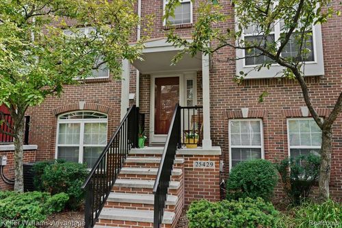 233-25429 Saint James, Southfield, MI, 48075-1287 | Card Image