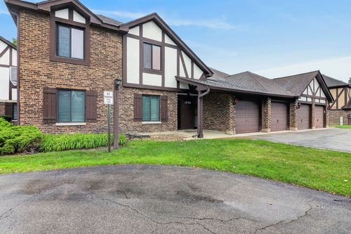 d-1753 Plymouth Court, Wheaton, IL, 60187 | Card Image