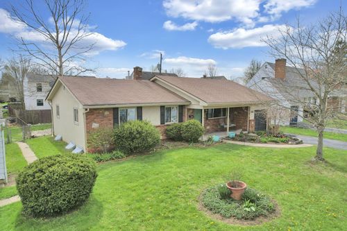 3181 Angela Dr, Grove City, OH, 43123-3418 | Card Image