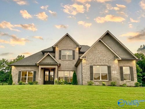 229 Oakland View Dr, Brownsboro, AL, 35741-8705 | Card Image