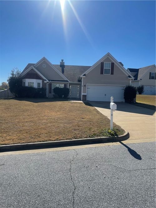 7 Oakwood Ct, Phenix City, AL, 36870-4770 | Card Image