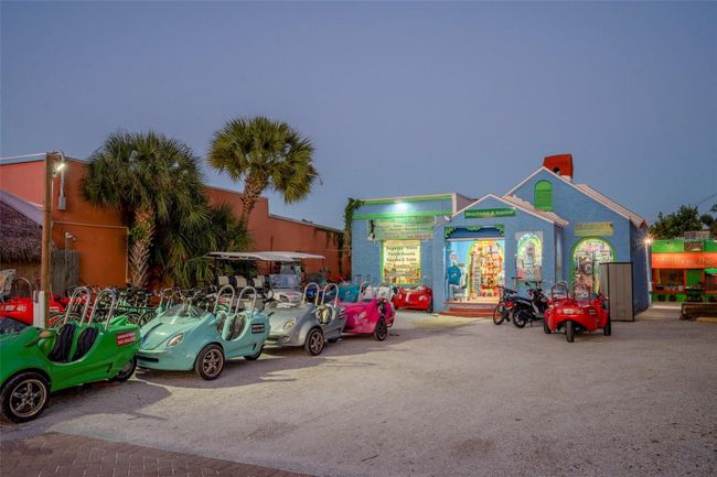 472 Island Cir, House other with 4 bedrooms, 5 bathrooms and null parking in SIESTA KEY FL | Image 48