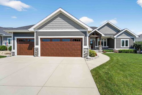 810 Lynn Street, WAUNAKEE, WI, 53597 | Card Image