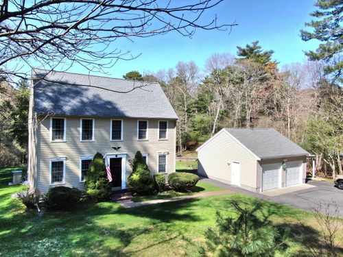 100 Bournedale Rd, Bourne, MA, 02532-2211 | Card Image