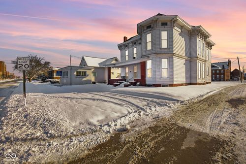 125 W Washington St, Shelbyville, IN, 46176-1245 | Card Image