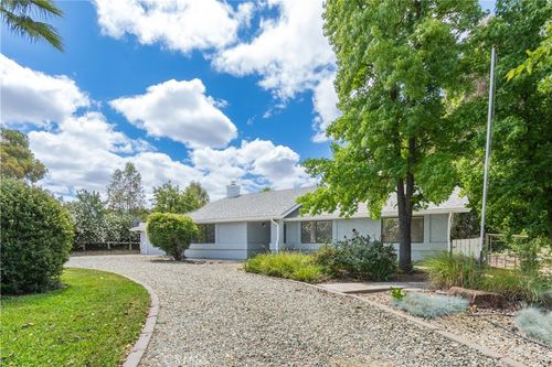 6825 Chardonnay Rd, Paso Robles, CA, 93446-8326 | Card Image