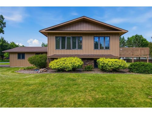 2003 4th Avenue, Menomonie, WI, 54751 | Card Image