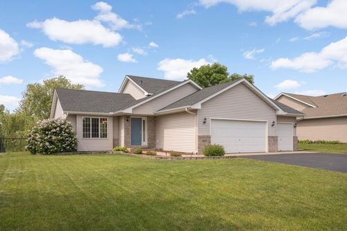 9971 Weston Dr, Monticello, MN, 55362-8842 | Card Image