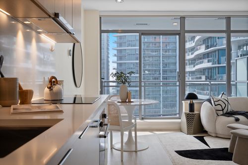 2106-13318 104 Ave, Surrey, BC, V3T0R2 | Card Image