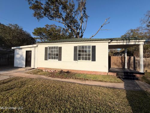 3 Maplewood Ln, Natchez, MS, 39120-5033 | Card Image