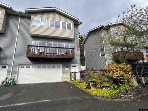 3818 Lee Ct, Juneau, AK, 99801-8653 | Card Image