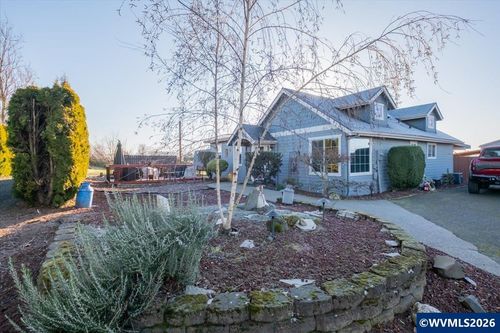 1005 Foxglove Ln, Mount Angel, OR, 97362-9102 | Card Image
