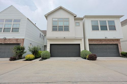 9514 Retriever Way, Houston, TX, 77055-4494 | Card Image