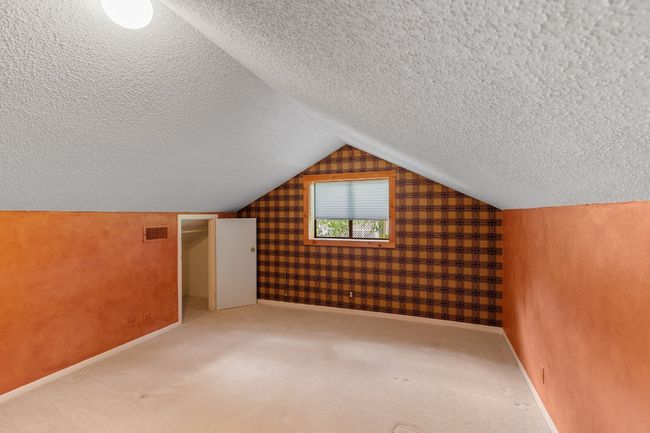 UPPER BEDROOM | Image 33