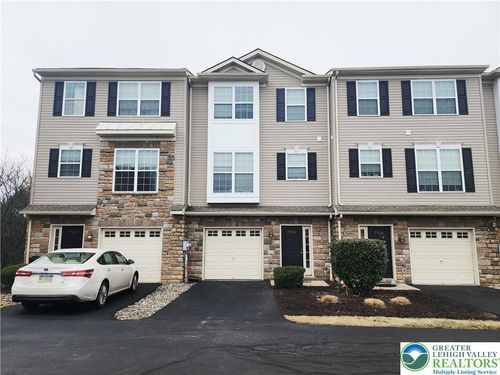 7510 Pioneer Dr, Macungie, PA, 18062-8464 | Card Image