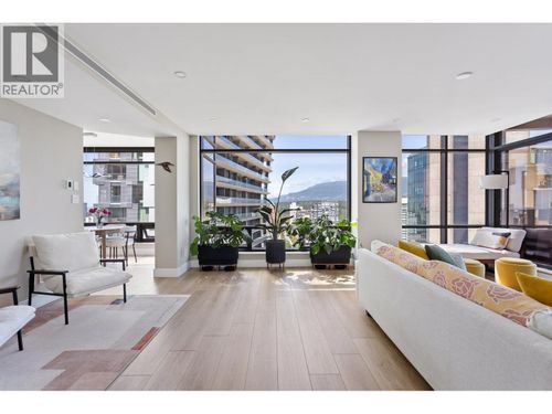 15c-1500 Alberni St, Vancouver, BC, V6G3C9 | Card Image