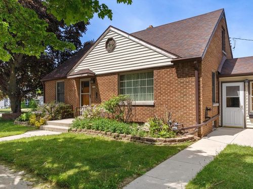 1528 Ashland Avenue, Sheboygan, WI, 53081 | Card Image