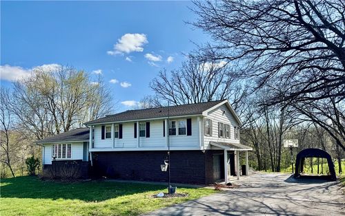 17 Homestead Dr, Newton, IL, 62448-2004 | Card Image