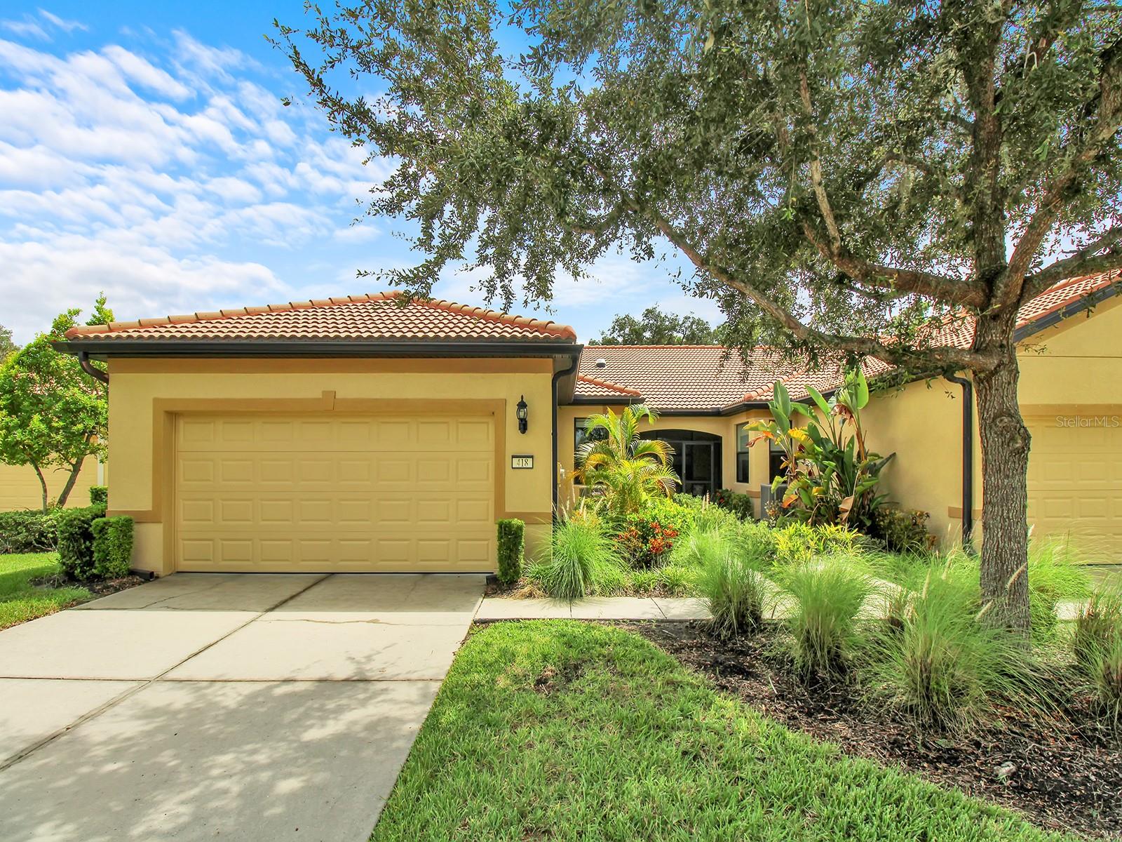 Seneca Falls Dr, Apollo Beach, FL 33572