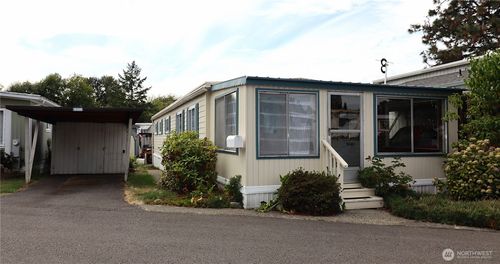 357-18305 35th Ave S, SeaTac, WA, 98188-4915 | Card Image