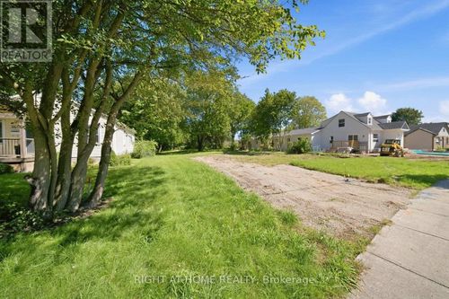 36 Wethered St, London, ON, N5Y1G9 | Card Image
